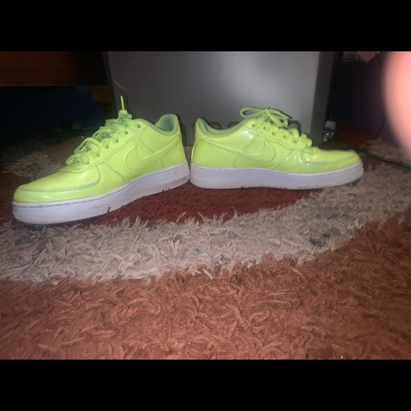 Air forces - Picture 2 of 2